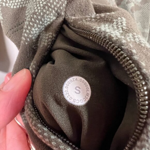 lululemon athletica Camouflage Long Sleeve Shirt - Picture 3 of 9